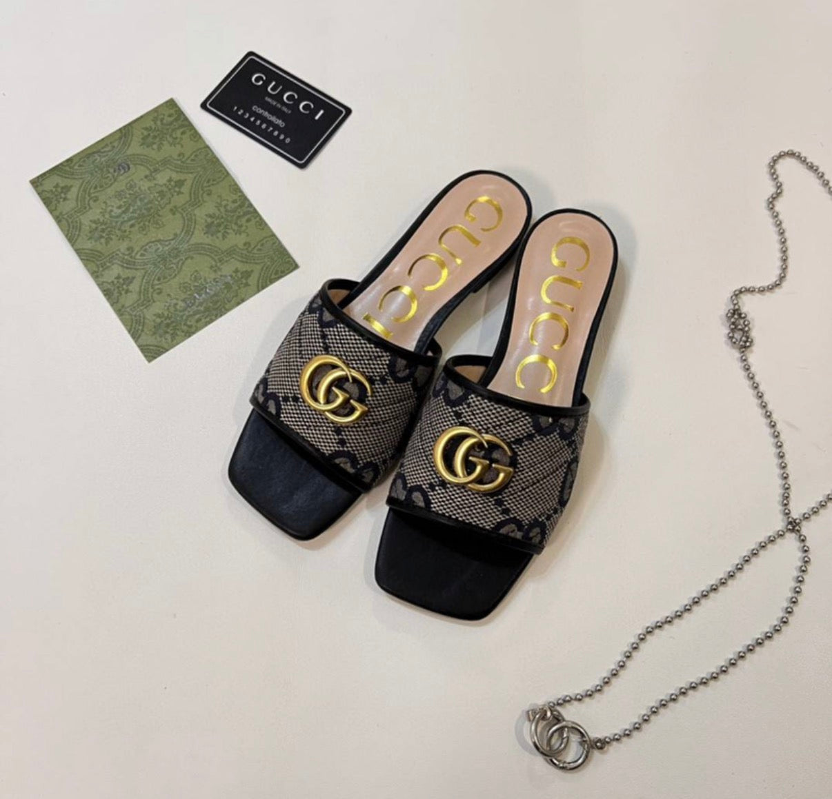 Mules Gucci GG                              Édition Marmont Slide Sandal