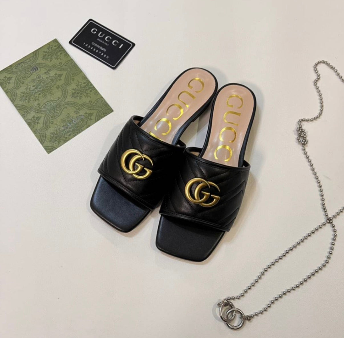Mules Gucci GG                              Édition Marmont Slide Sandal