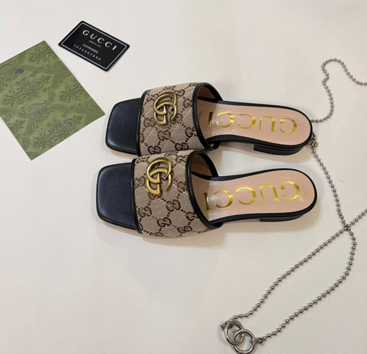 Mules Gucci GG                              Édition Marmont Slide Sandal